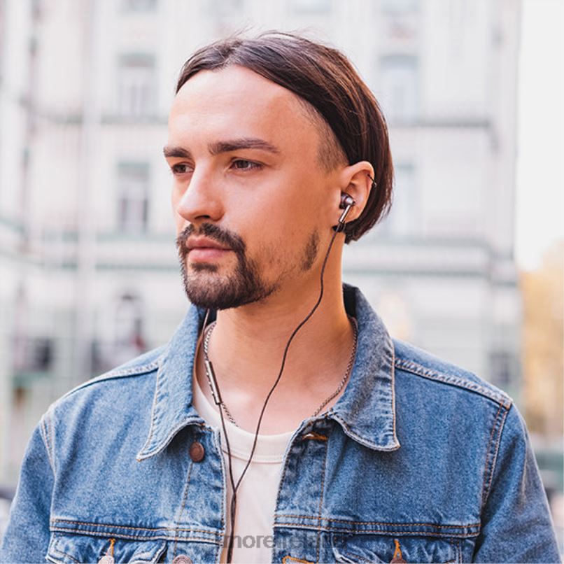 Quad Driver In-Ear Headphones Grey Headphones 2ZV0X23 1MORE