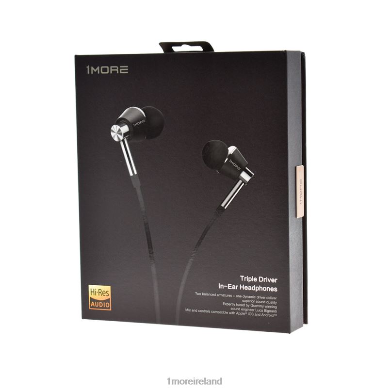 Triple Driver In-Ear Headphones Silver Headphones 2ZV0X22 1MORE